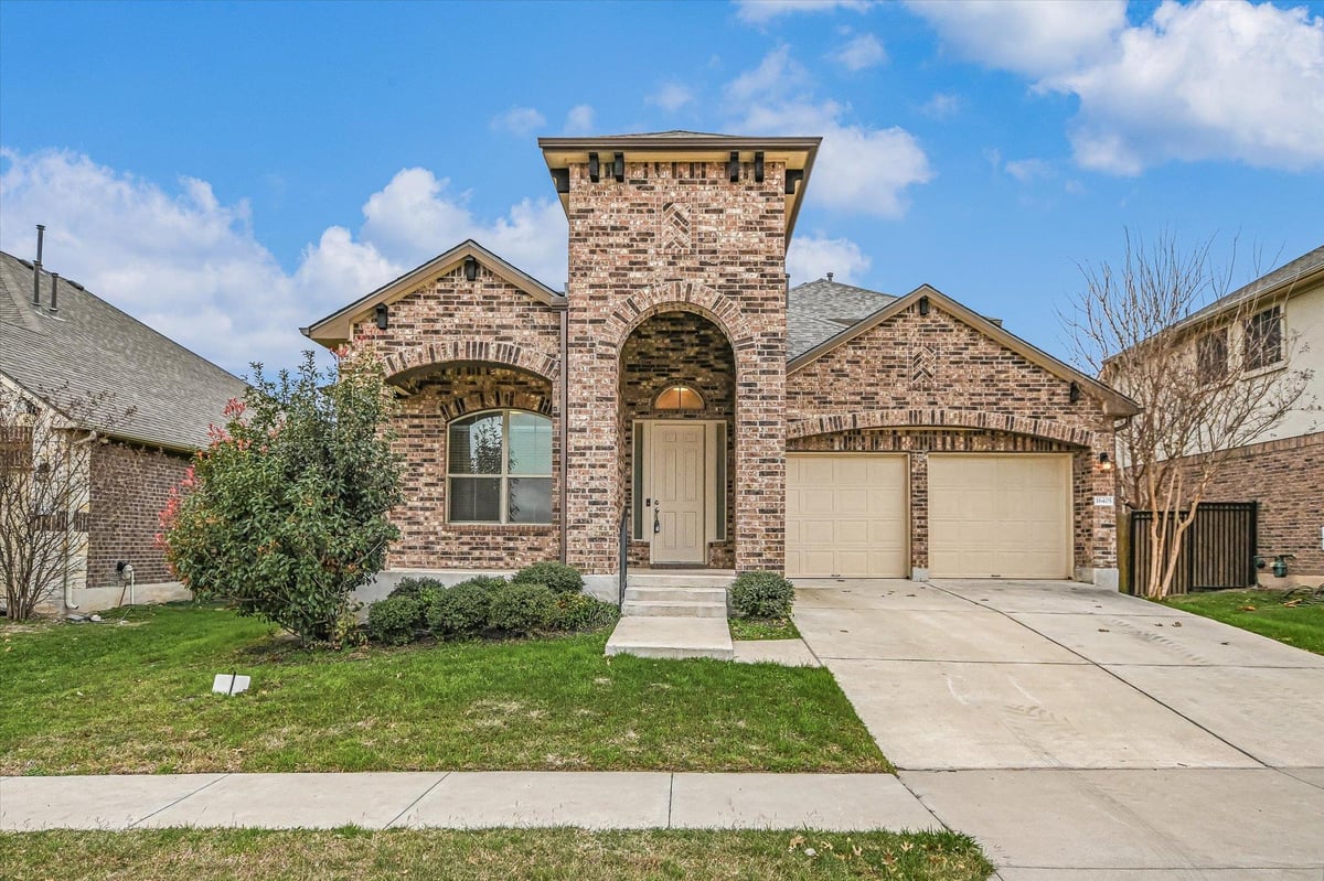View 16405 Pienza Dr in Sorento Ph 3 16405 Pienza Dr - property photo 1 - Luxury home in Sorento Ph 3, Pflugerville, TX