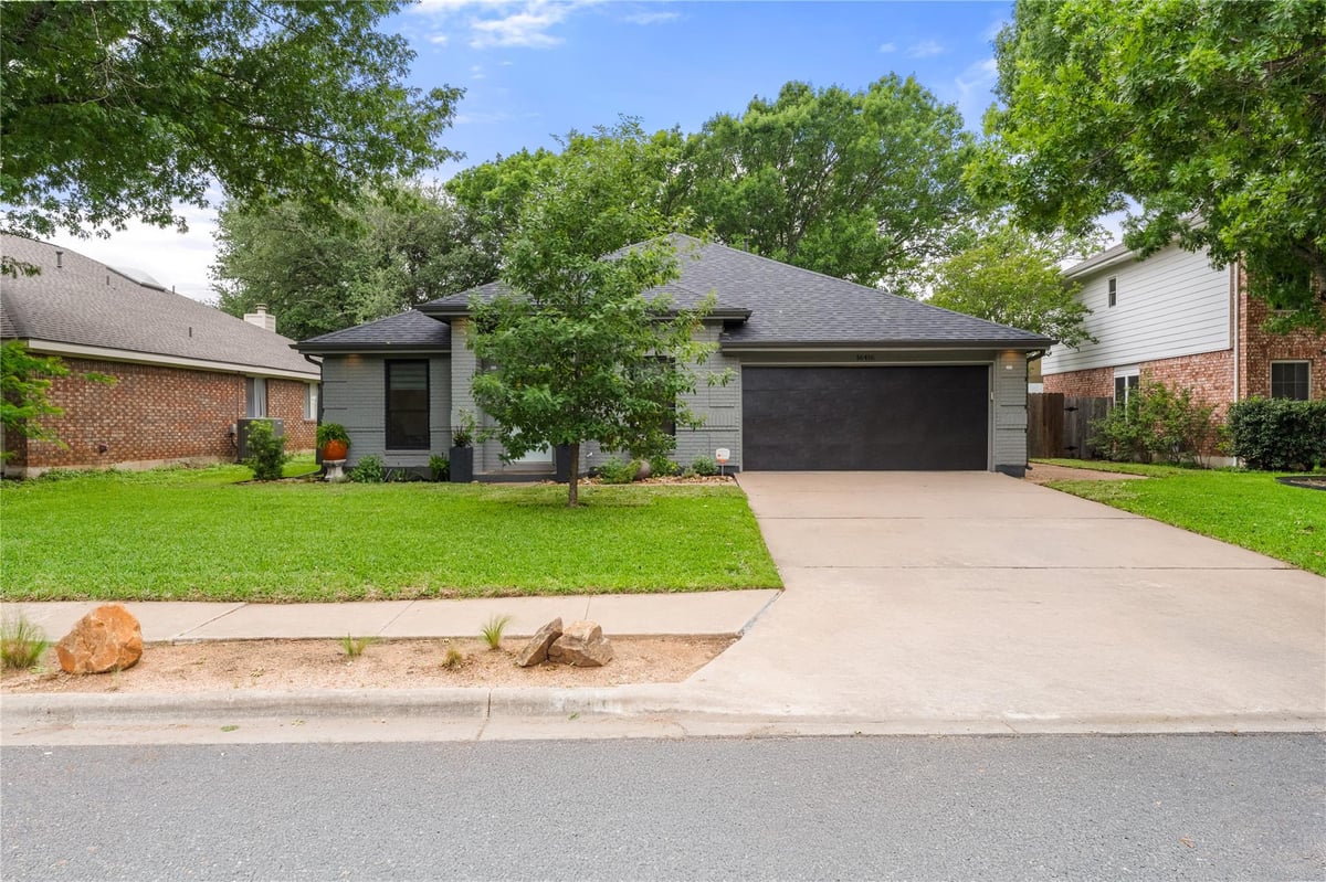 View 16416 Pocono Dr in Meadows Brushy Creek 16416 Pocono Dr - front exterior - Luxury home in Meadows Brushy Creek, Austin, TX