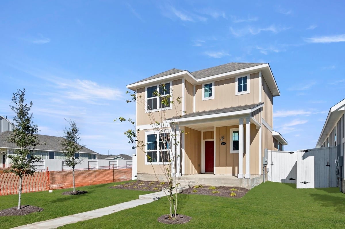 View 165 Daylily Dr in Harvest Ridge 165 Daylily Dr - front exterior - Luxury home in Harvest Ridge, Elgin, TX
