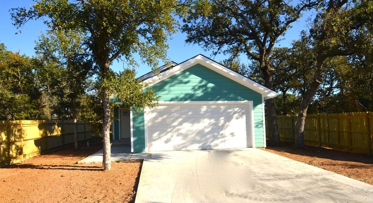 View 1653 Navajoe Trl in Granite Shoals Lake Shores 1653 Navajoe Trl - front exterior - Luxury home in Granite Shoals Lake Shores, Kingsland, TX