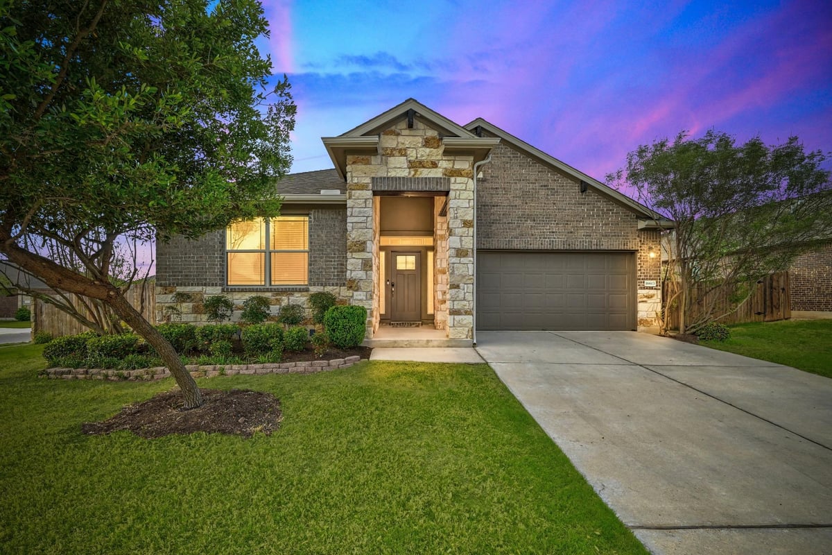 View 16613 Aventura Ave in Sorento 16613 Aventura Ave - property photo 1 - Luxury home in Sorento, Pflugerville, TX