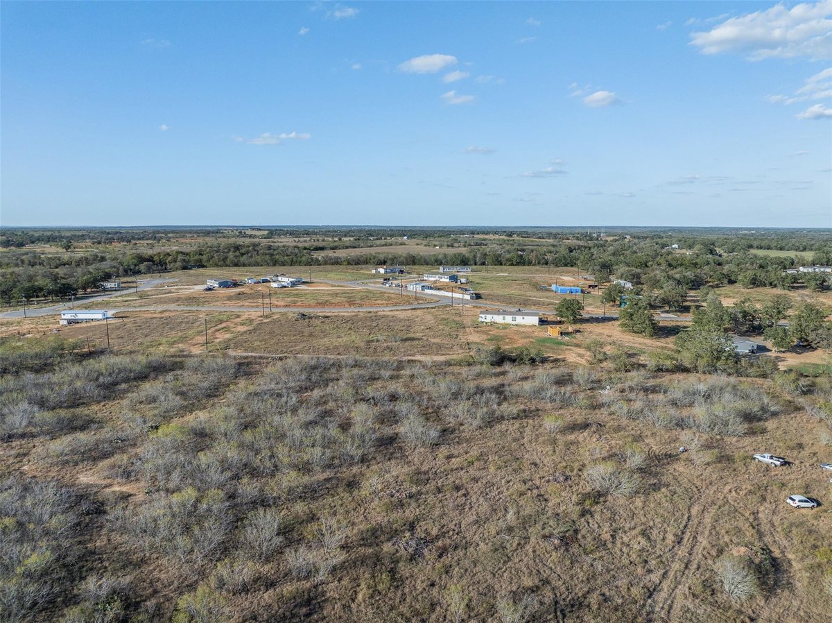 View 167 Sly St in Tumbleweed Estates Sub 167 Sly St - front exterior - Luxury lot in Tumbleweed Estates Sub, Dale, TX