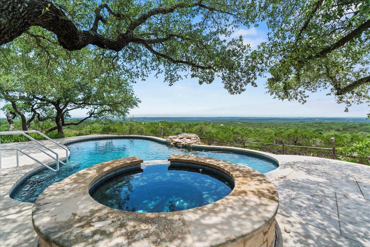 Kitchen at 167 Wimberley Ranch Dr - 3 bed 3 bath home