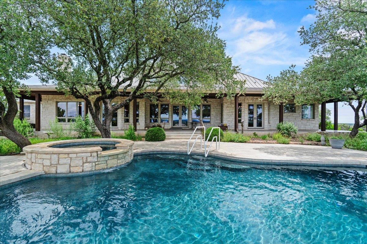 Primary bedroom at 167 Wimberley Ranch Dr - 3 bed 3 bath home