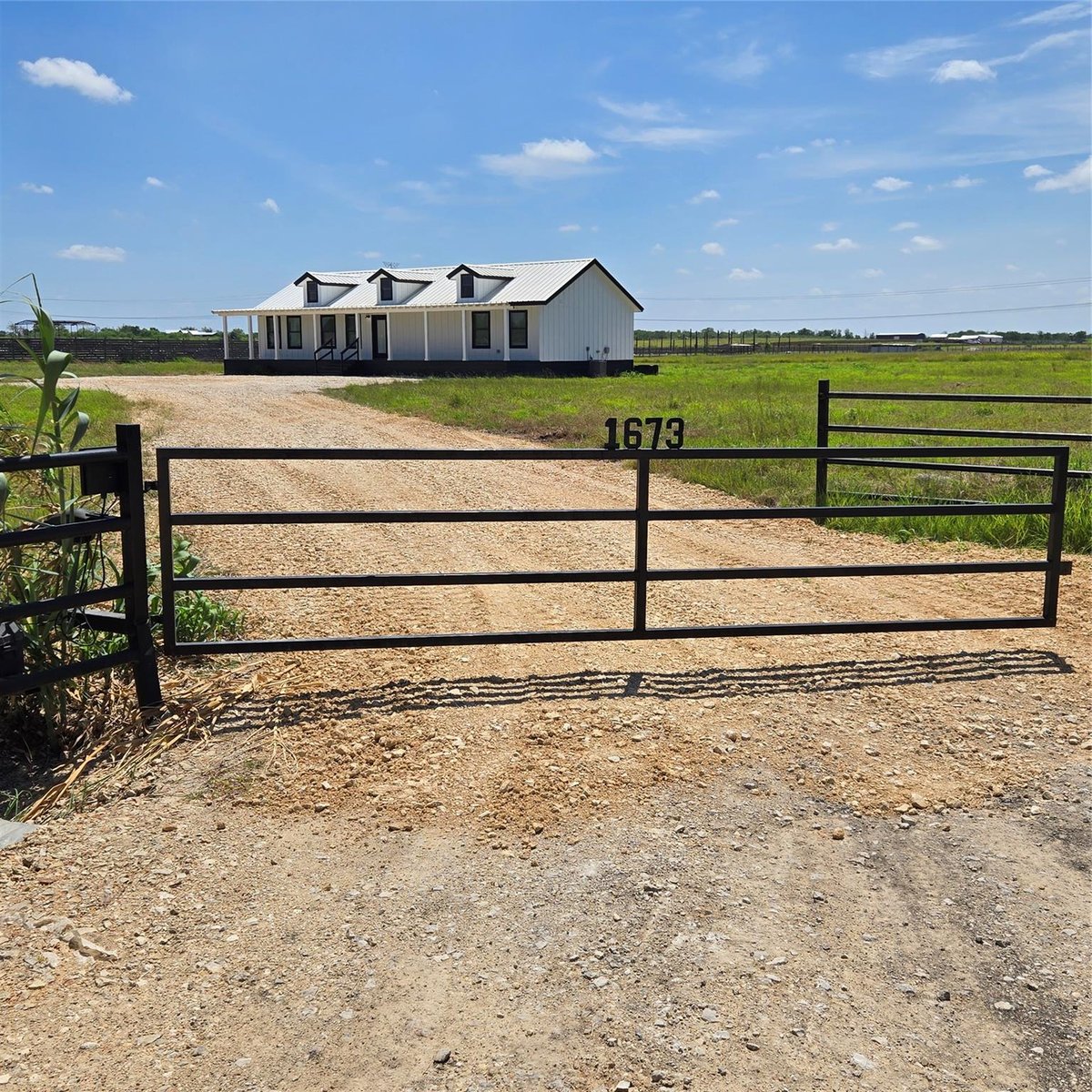 View 1673 Scull RD in Skyline Ranch 1673 Scull RD - property photo 1 - Luxury home in Skyline Ranch, San Marcos, TX