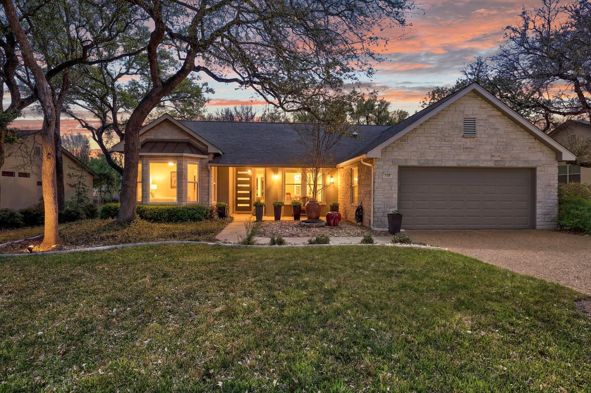 168 Dan Moody TRL - property photo 1 - Luxury home in Sun City Georgetown Neighborhood 05B Amd, Georgetown, TX
