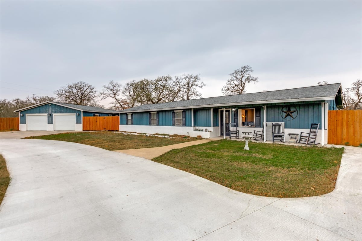 168 Still Forest DR - front exterior - Luxury home in Bluebonnet Acres, Cedar Creek, TX