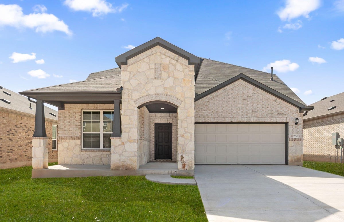View 16808 Bustillos PASS in Lagos 16808 Bustillos PASS - front exterior - Luxury home in Lagos, Manor, TX