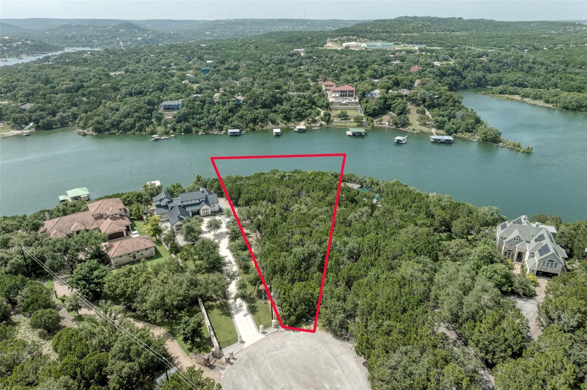 View 16808 Travista DR in Travista 16808 Travista DR - property photo 1 - Luxury lot in Travista, Leander, TX