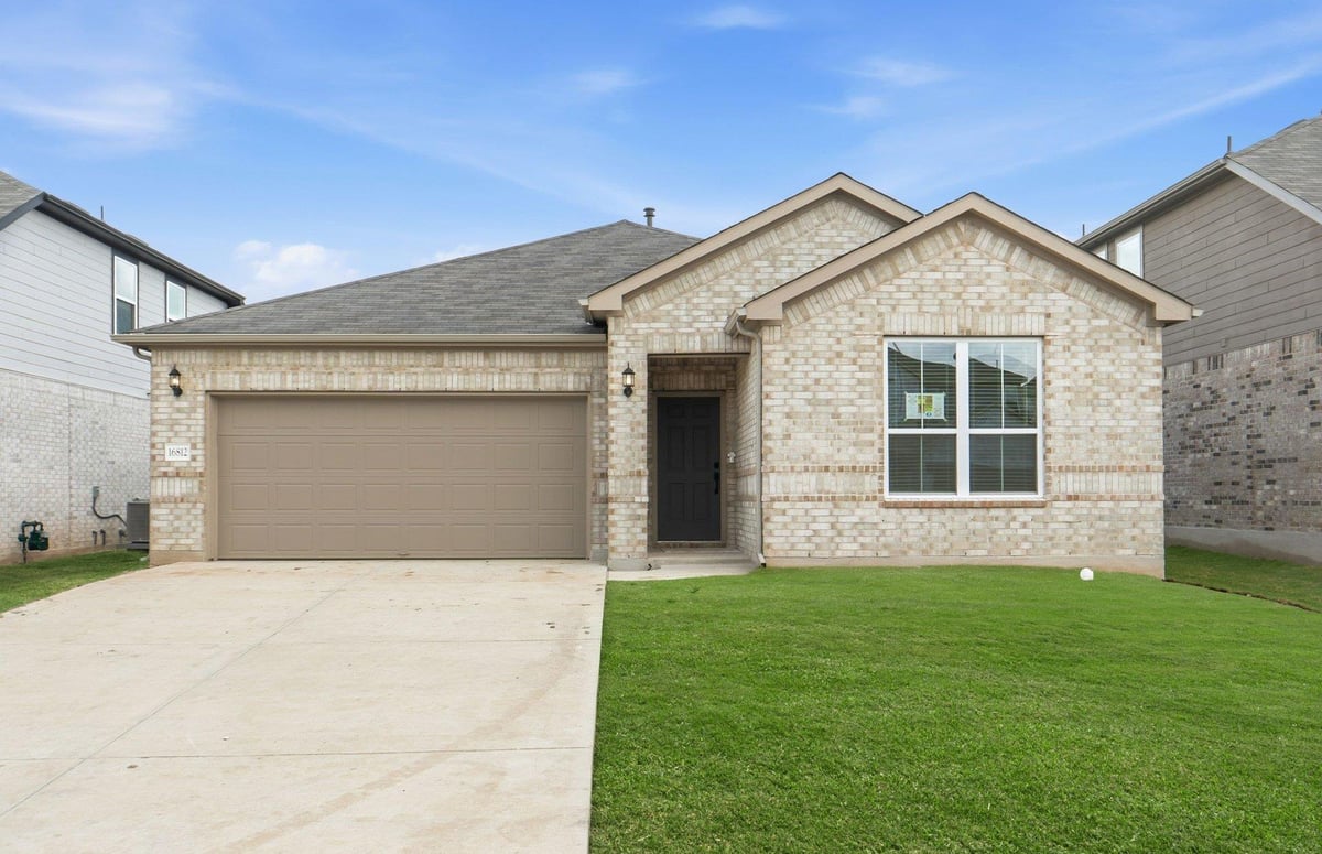 View 16812 Bustillos PASS in Lagos 16812 Bustillos PASS - front exterior - Luxury home in Lagos, Manor, TX