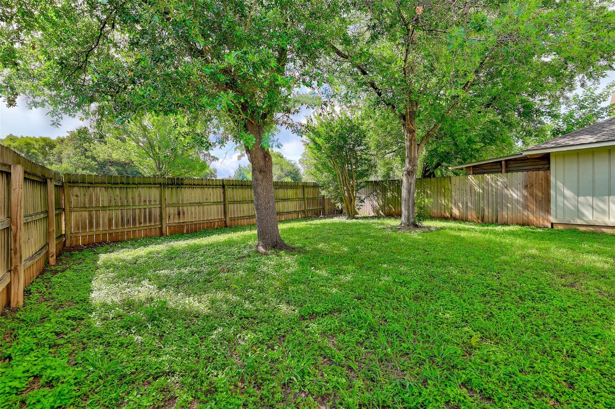 View 16819 Whitebrush LOOP in Brushy Creek Village Pud 16819 Whitebrush LOOP - front exterior - Luxury home in Brushy Creek Village Pud, Austin, TX
