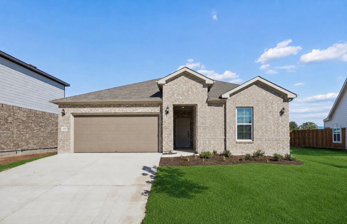 View 16824 Bustillos PASS in Lagos 16824 Bustillos PASS - property photo 1 - Luxury home in Lagos, Manor, TX