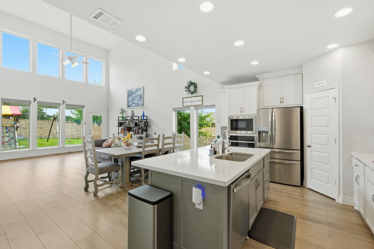 16825 Edwin Reinhardt DR - front exterior - Luxury home in Shadowglen Ph 1 Sec 9, Manor, TX