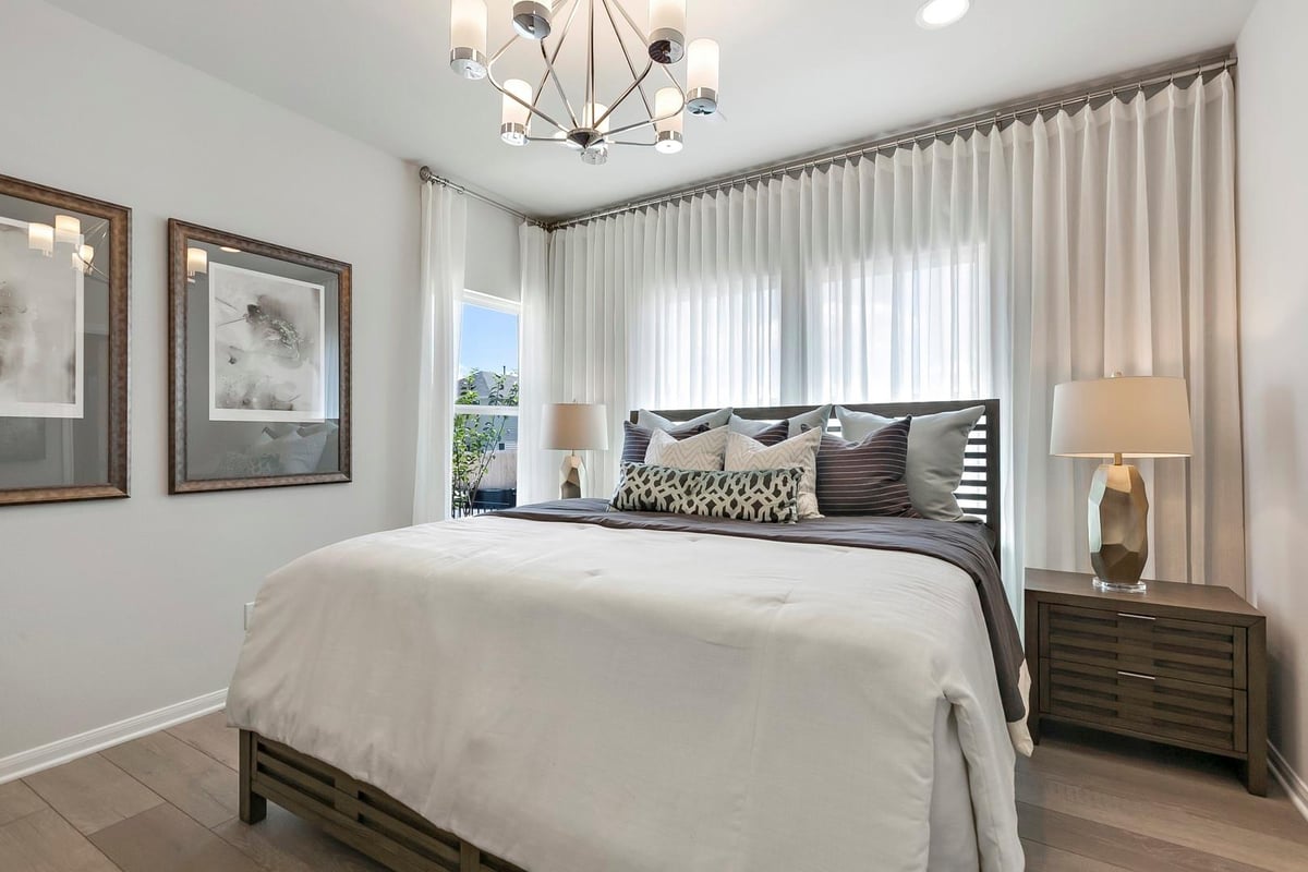 Living area at 169 Bosque Dr - 3 bed 3 bath home