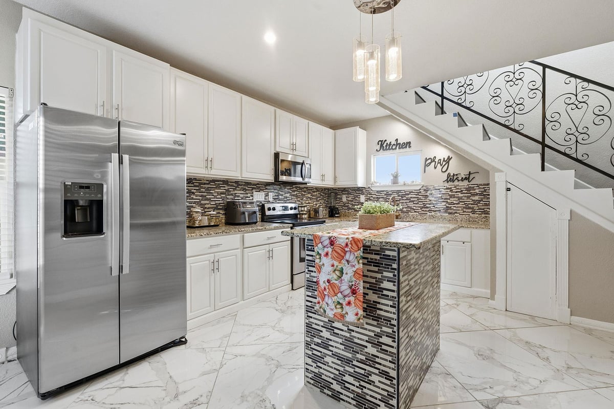 Bathroom at 169 Ridgetop Rd - 6 bed 4 bath home