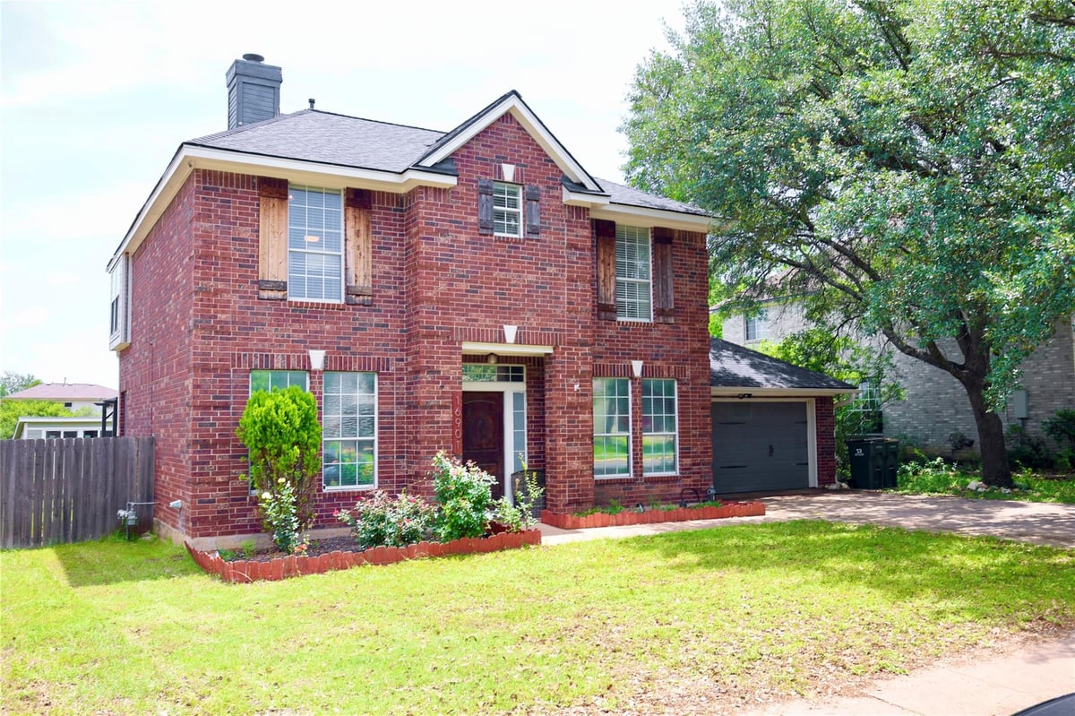 16901 Stockton - front exterior - Luxury home in Block House Crk Ph E Sec 614, Leander, TX
