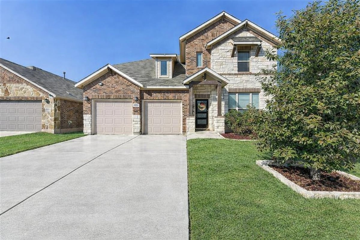 View 16928 Lathrop Ave in Carmel 16928 Lathrop Ave - front exterior - Luxury home in Carmel, Pflugerville, TX