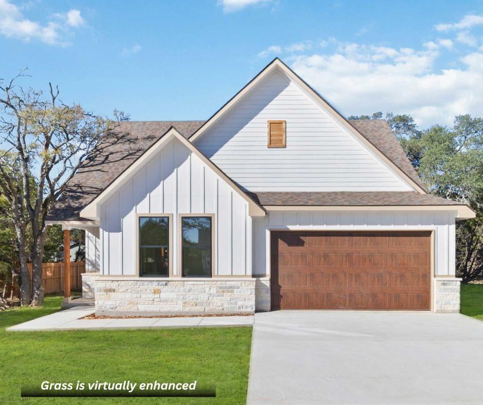 View 17 Stardust Cir in Woodcreek Sec 19 17 Stardust Cir - property photo 1 - Luxury home in Woodcreek Sec 19, Wimberley, TX