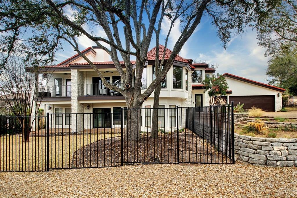View 17 The Hills DR in Hills Of Lakeway Ph 02 The Amd 17 The Hills DR - property photo 1 - Luxury home in Hills Of Lakeway Ph 02 The Amd, Austin, TX