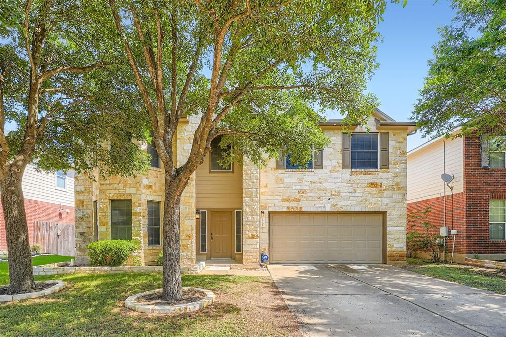 View 170 Wildhorse Crk in Whispering Hollow Ph 1 Sec 1 170 Wildhorse Crk - property photo 1 - Luxury home in Whispering Hollow Ph 1 Sec 1, Buda, TX