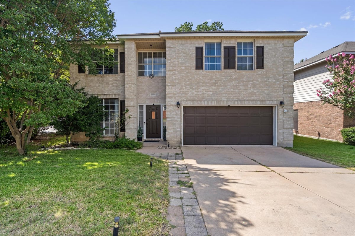 1700 Fort Grant DR - front exterior - Luxury home in Round Rock Ranch Ph 01 Sec 01, Round Rock, TX