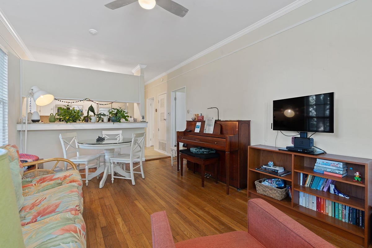 Primary bedroom at 1700 Northwood Rd - Brykerwoods C, Austin, TX