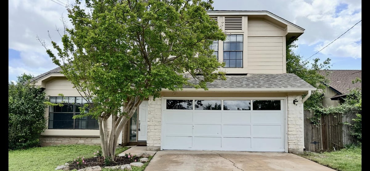 View 1701 Hunters Trl in Hermitage 1701 Hunters Trl - front exterior - Luxury home in Hermitage, Round Rock, TX