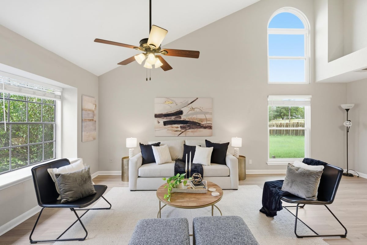 Primary bedroom at 1701 Hunters Trl - 4 bed 2 bath home