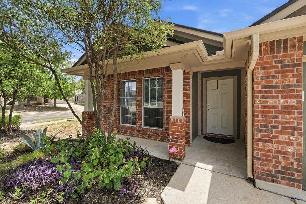 View 1701 McClannahan DR in Rancho Alto Ph 01 1701 McClannahan DR - property photo 1 - Luxury home in Rancho Alto Ph 01, Austin, TX