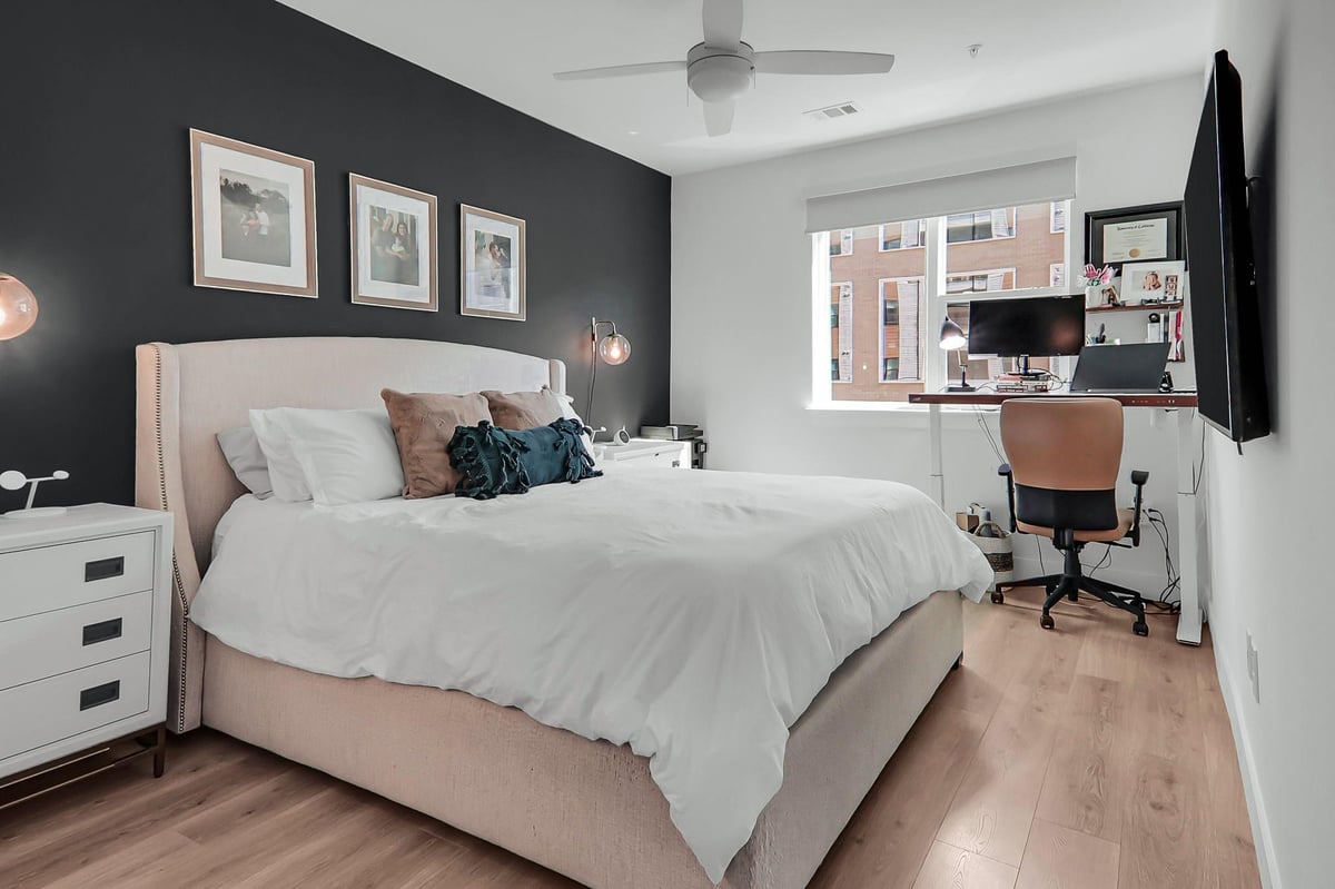 Living area at 1701 Simond Ave Unit #304 - 2 bed 2 bath home