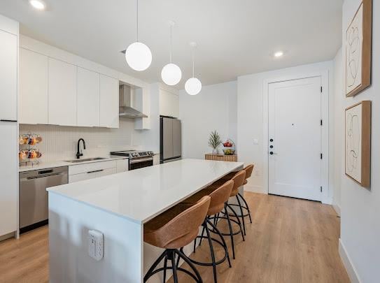 Living area at 1701 Simond Ave Unit #510 - 1 bed 1 bath home
