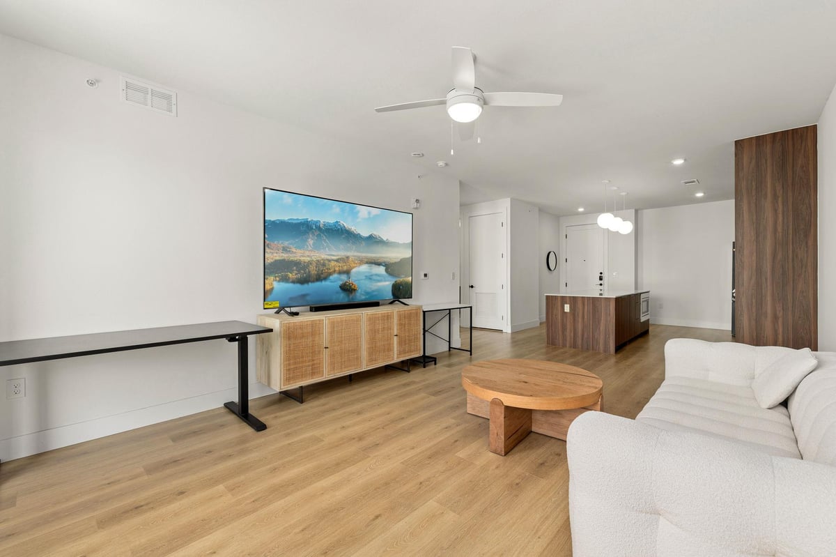 Bathroom at 1701 Simond Ave Unit #612 - 1 bed 1 bath home