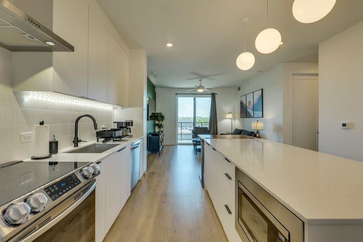 Living area at 1701 Simond Ave Unit #618 - 2 bed 2 bath home