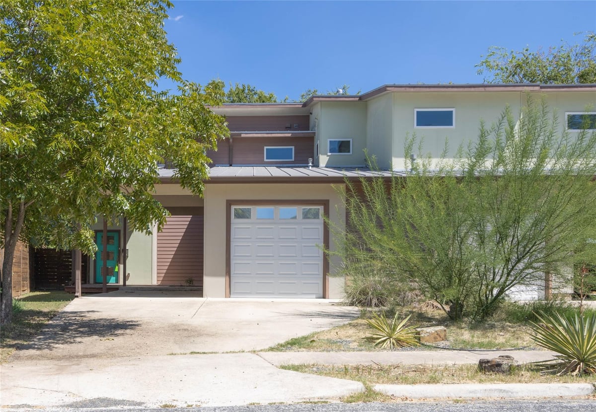 1702 Forest Hill DR Unit #A - property photo 1 - Luxury home in Park Forest Sec 01, Austin, TX