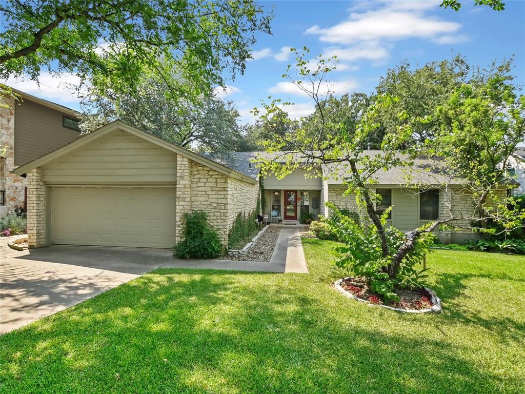 View 1702 Mistywood DR in Countryside Sec 01 1702 Mistywood DR - front exterior - Luxury home in Countryside Sec 01, Austin, TX