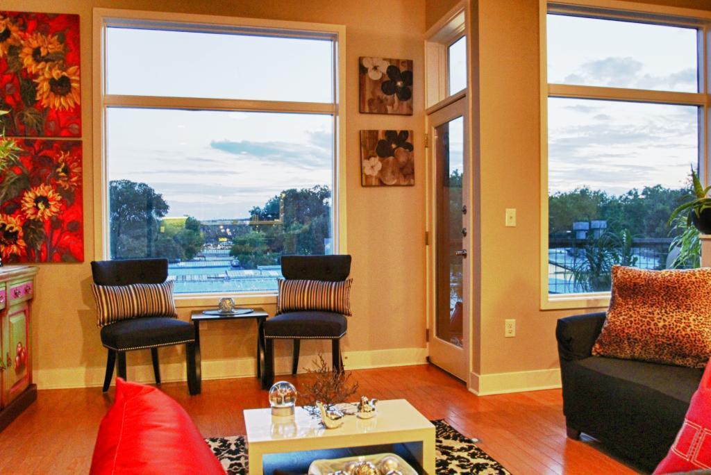 View 1702 S Lamar BLVD Unit #20 in Sage Condo 1702 S Lamar BLVD Unit #20 - property photo 1 - Luxury home in Sage Condo, Austin, TX