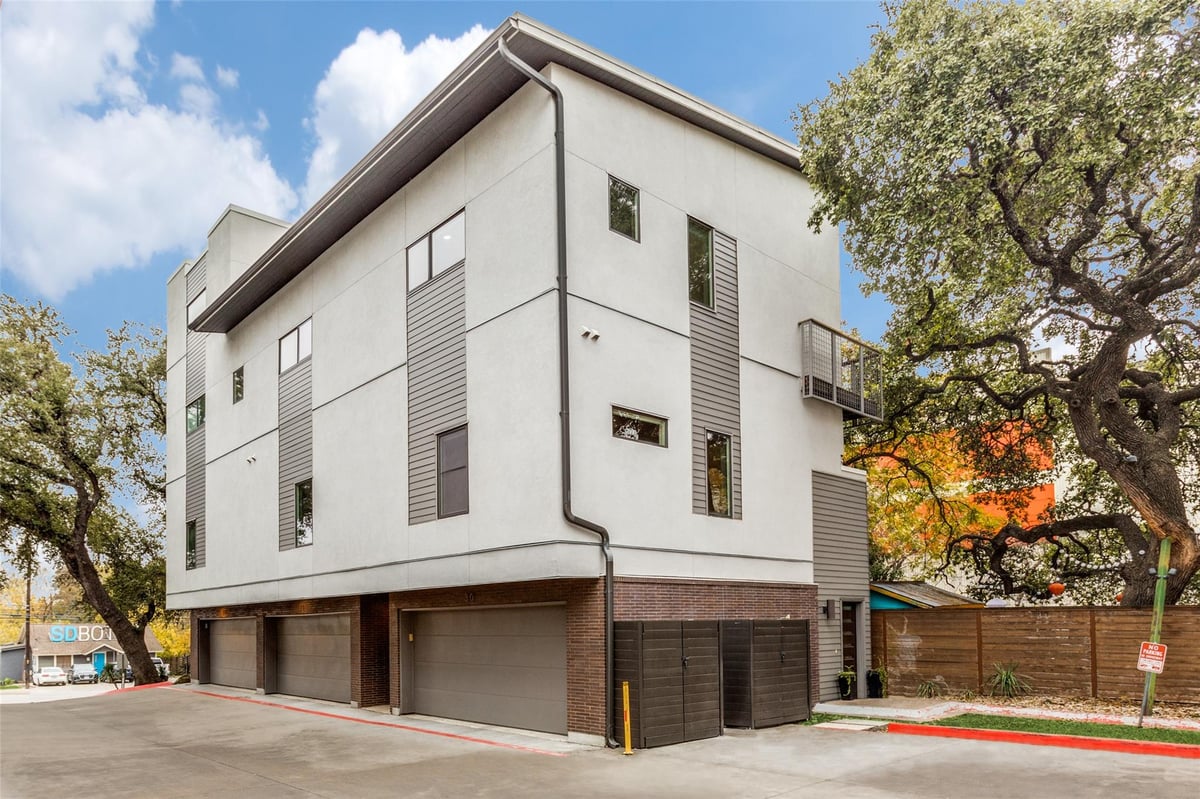 View 1702 S Lamar Blvd Unit #30 in Sage Condo 1702 S Lamar Blvd Unit #30 - front exterior - Luxury home in Sage Condo, Austin, TX