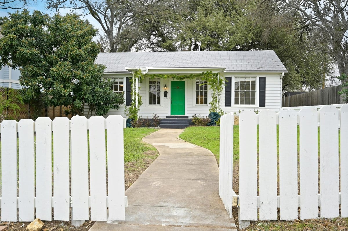 View 1702 W 29th ST in Brykerwoods C 1702 W 29th ST - property photo 1 - Luxury home in Brykerwoods C, Austin, TX