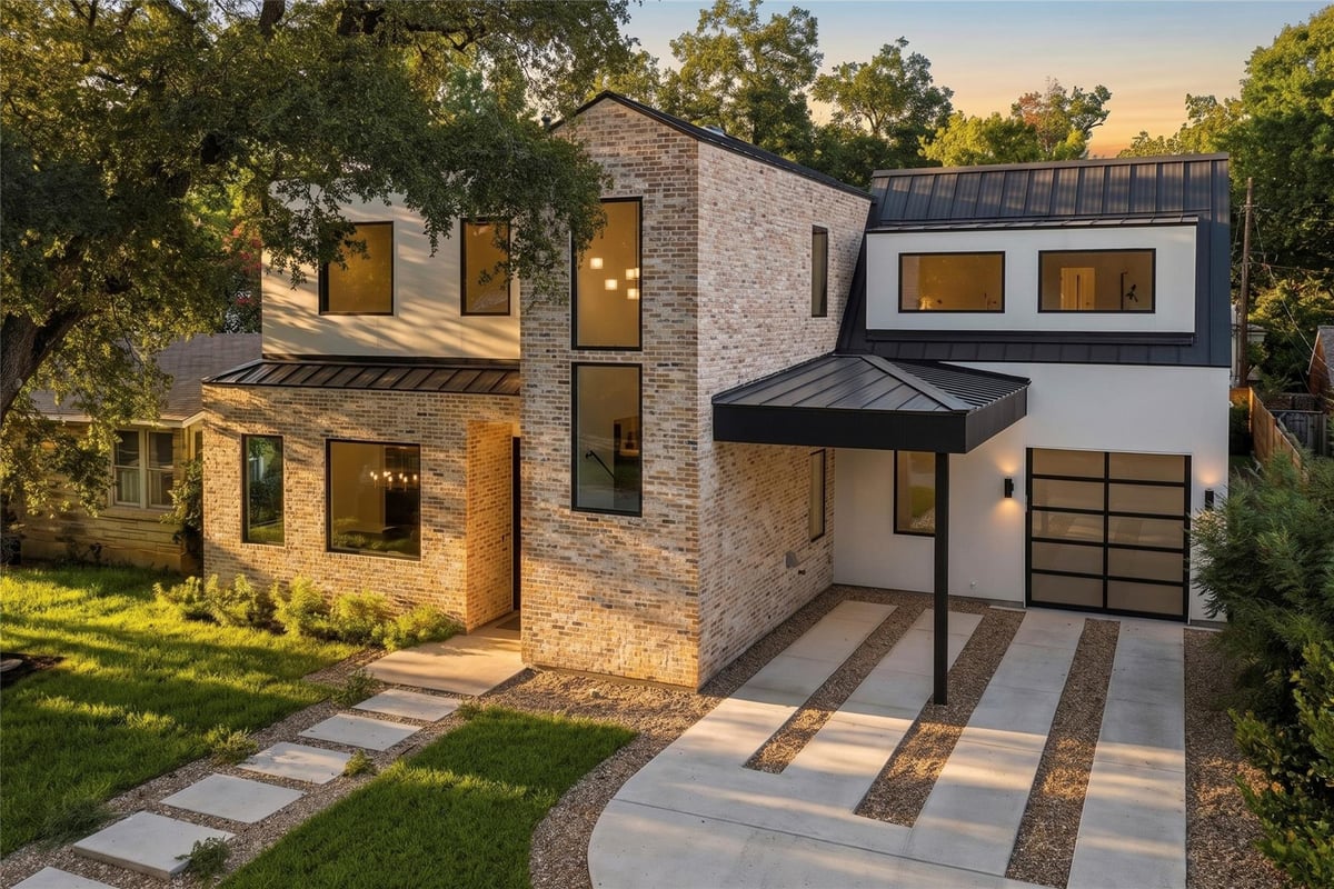 View 1702 W 30th ST in Brykerwoods F 1702 W 30th ST - front exterior - Luxury home in Brykerwoods F, Austin, TX