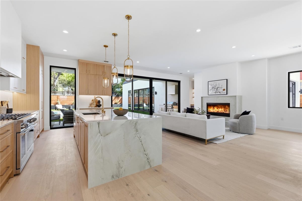 Living area at 1702 W 30th St - 4 bed 4 bath home
