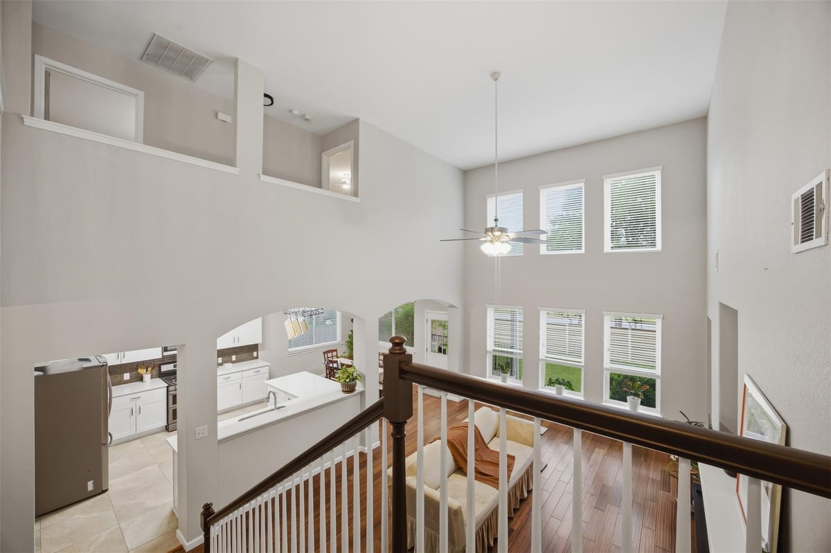 Living area at 1705 Chula Vista Dr - 4 bed 2 bath home