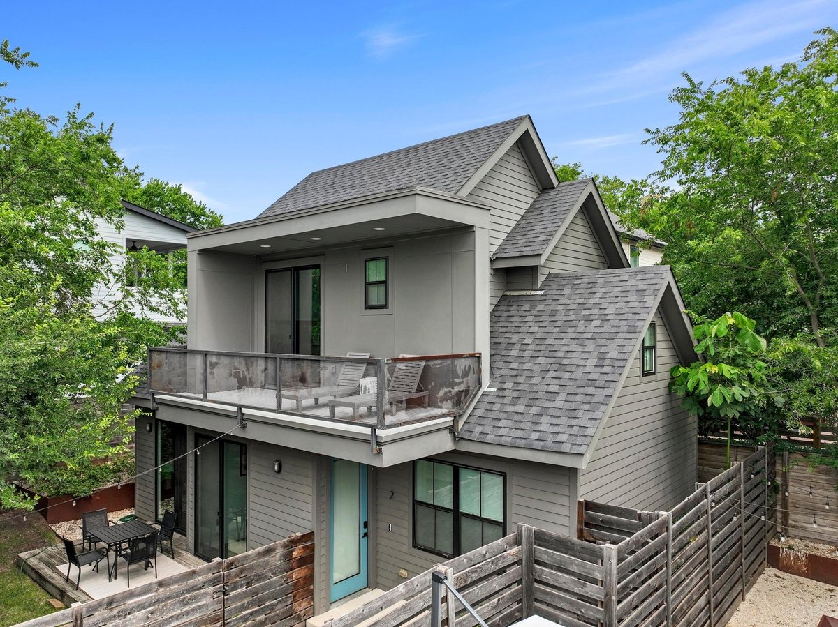 View 1706 Perez ST Unit #2 in Chernosky 10 1706 Perez ST Unit #2 - front exterior - Luxury home in Chernosky 10, Austin, TX