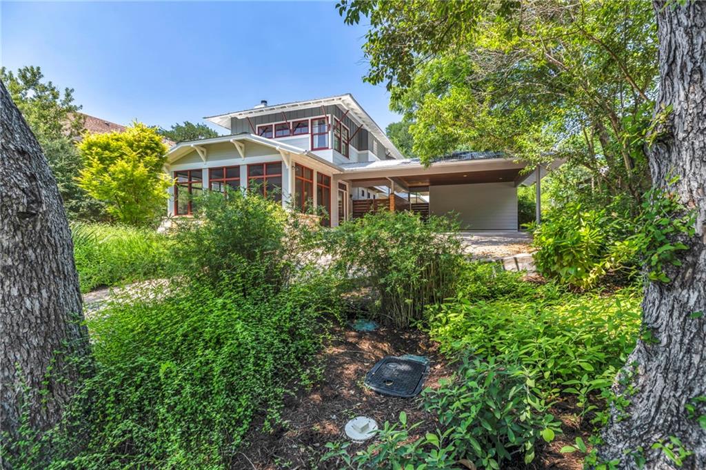 View 1706 W 10th St in Maas Add 1706 W 10th St - front exterior - Luxury home in Maas Add, Austin, TX