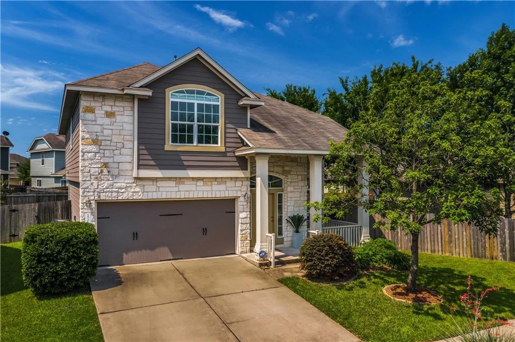 View 1707 Comfort Ln in Sweetwater Glen Condo Amd 1707 Comfort Ln - front exterior - Luxury home in Sweetwater Glen Condo Amd, Austin, TX