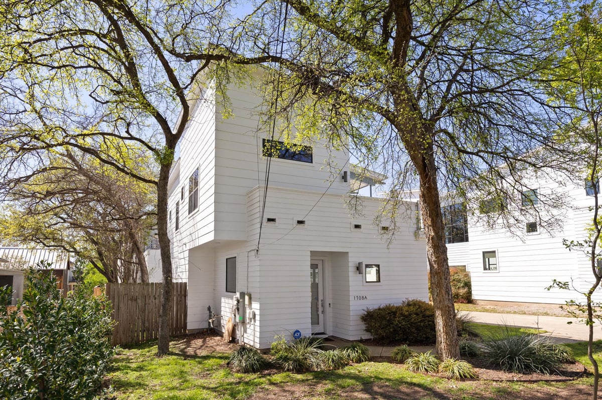 Living area at 1708 Harvey Unit #1 - 2 bed 2 bath home