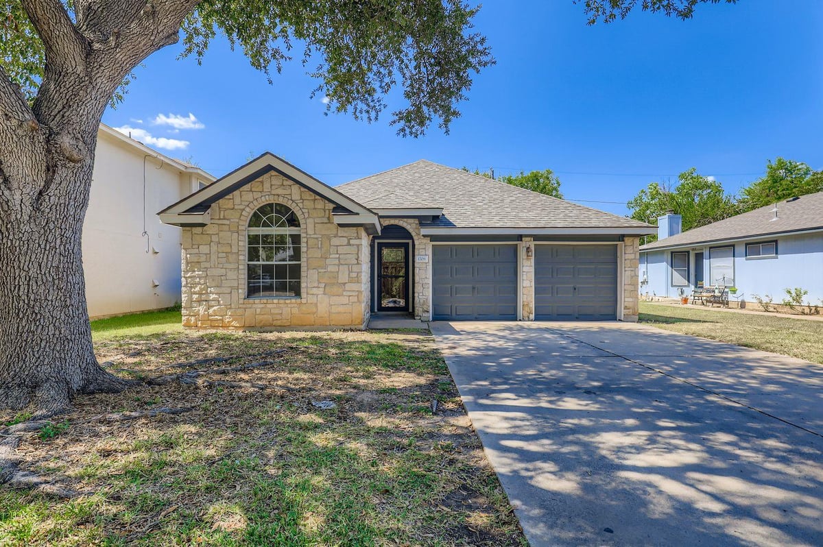 View 1708 Rusty Nail Loop in Sam Bass Trails Sec 01 1708 Rusty Nail Loop - property photo 1 - Luxury home in Sam Bass Trails Sec 01, Round Rock, TX