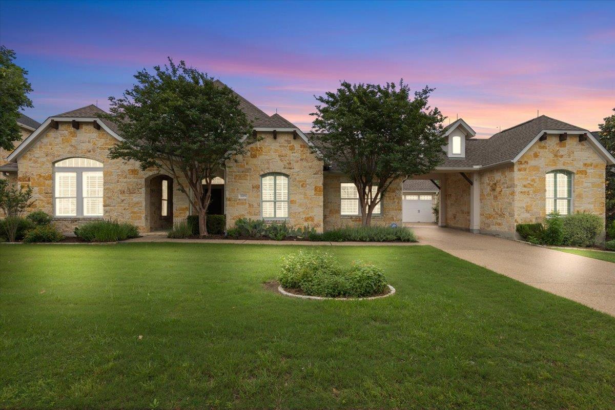 1709 Grassy Field - front exterior - Luxury home in Highpointe Ph Iii Sec One, Austin, TX
