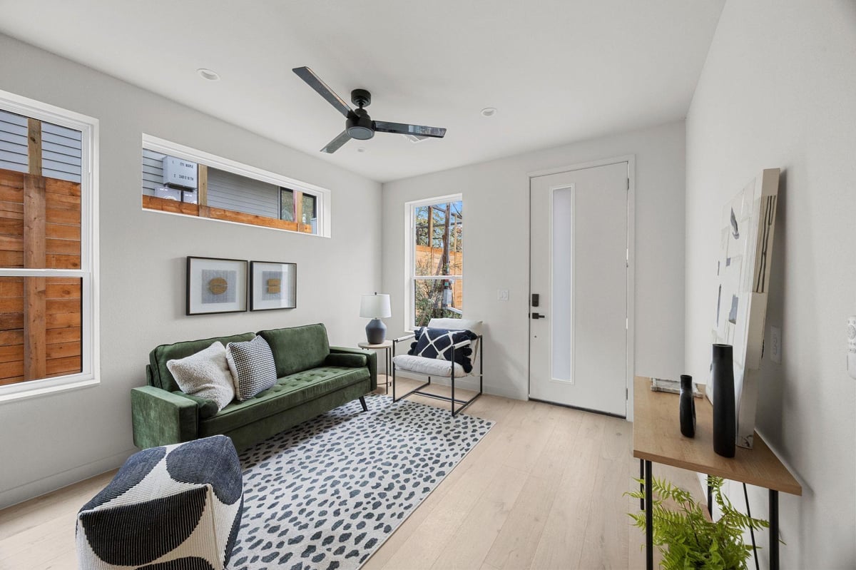Living area at 1709 Maple Ave Unit #2A - 3 bed 3 bath home