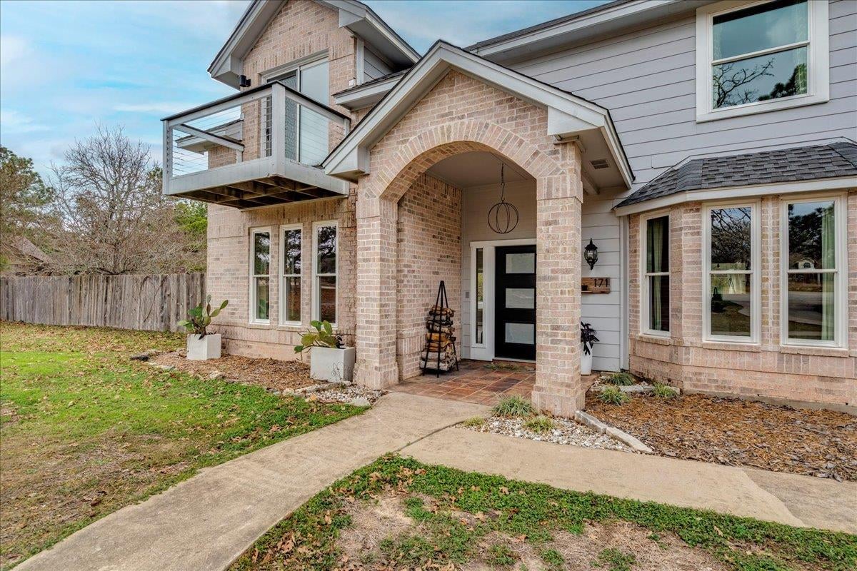 Kitchen at 171 N Pin Oak Xing - 4 bed 2 bath home