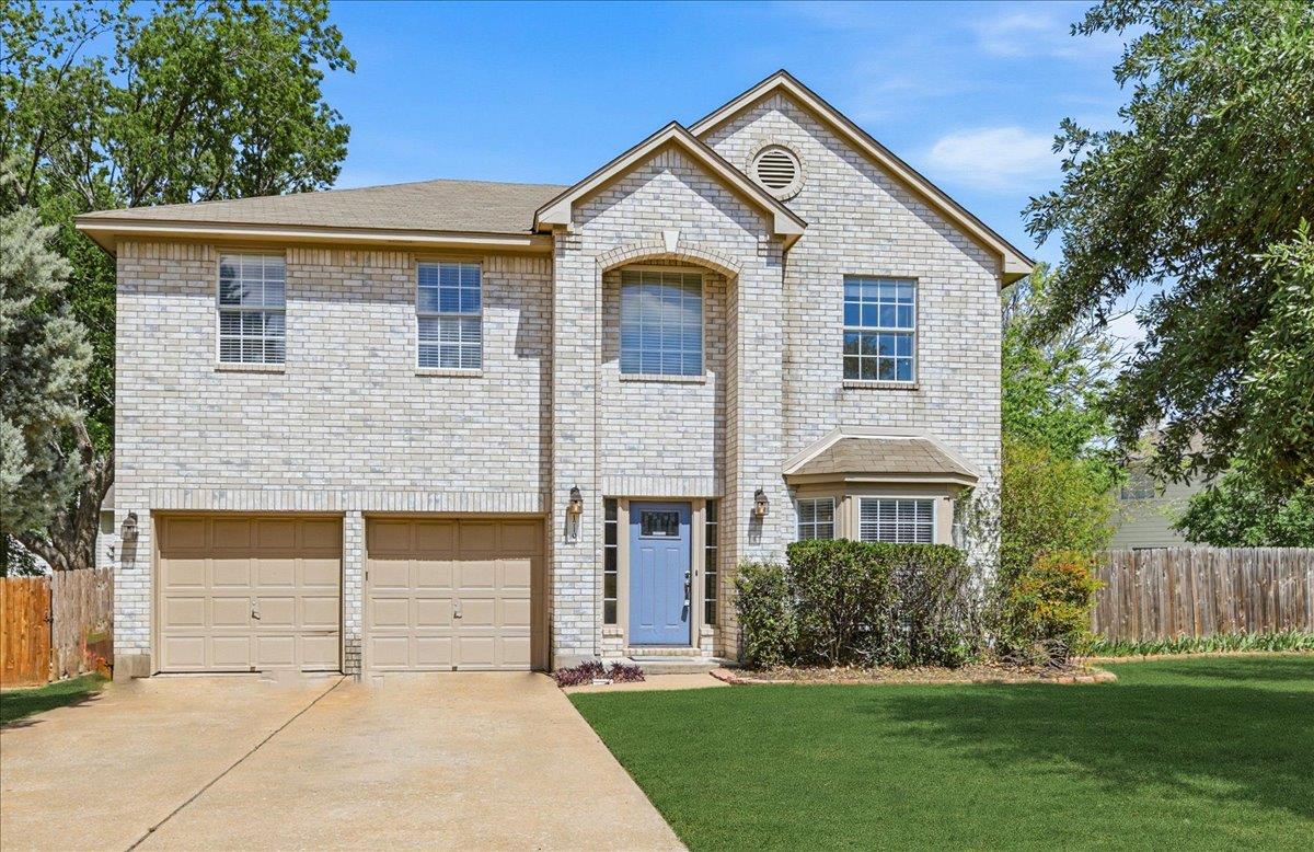 View 1710 Amber Skyway Cv in Round Rock Ranch Ph 01 Sec 01 1710 Amber Skyway Cv - front exterior - Luxury home in Round Rock Ranch Ph 01 Sec 01, Round Rock, TX